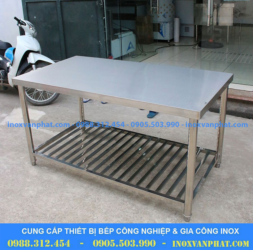 Bàn inox công nghiệp giá cạnh tranh Bàn inox công nghiệp giá cạnh tranh