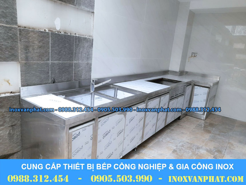 Quầy bar inox hiện đại Quầy bar inox hiện đại