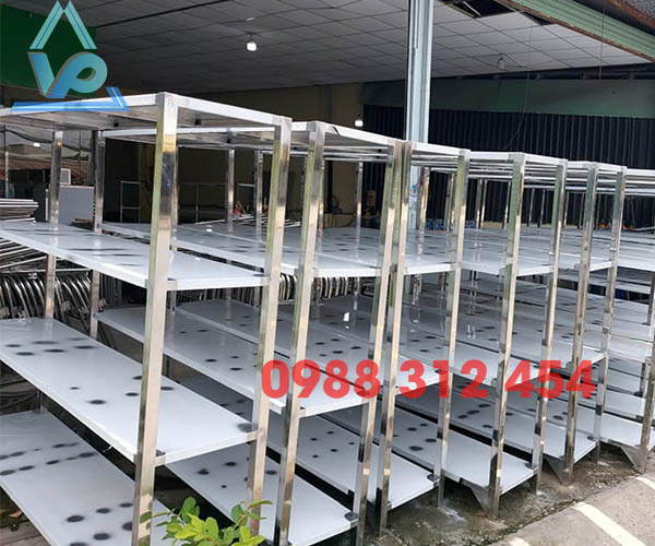 thiet-bi-ke-inox-cong-nghiep-dem-lai-loi-ich-gi-129-inoxvanphat